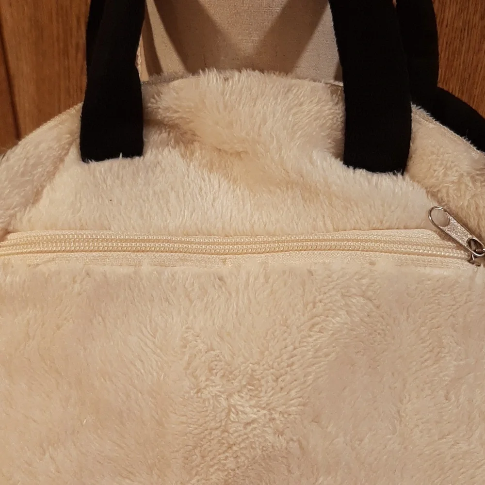 Soft Panda Bear Mini Handbag - Picture 4 of 7